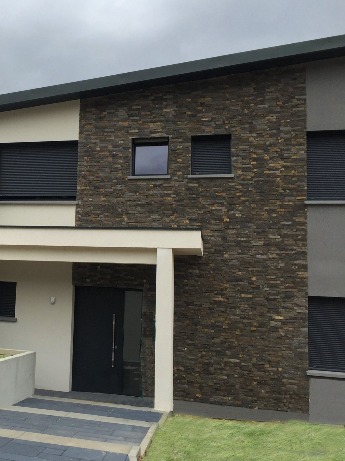 JAVA GREY BROWN  50x20x1.5-2.5 CM * WC 04 *